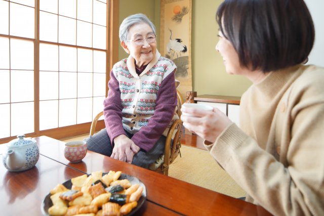 高齢の母親が居るのでリースバックで住み続けたい。